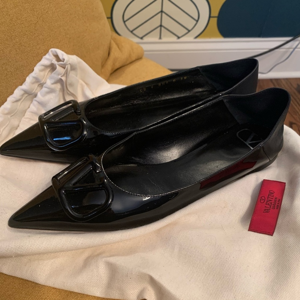 Valentino flats